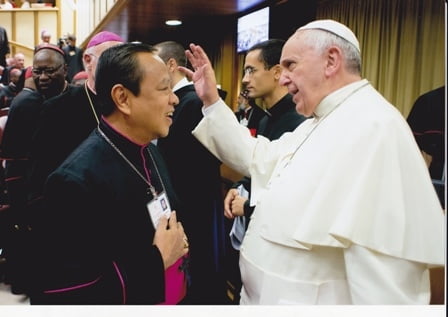 Mgr. Haryo dan Paus.jpg